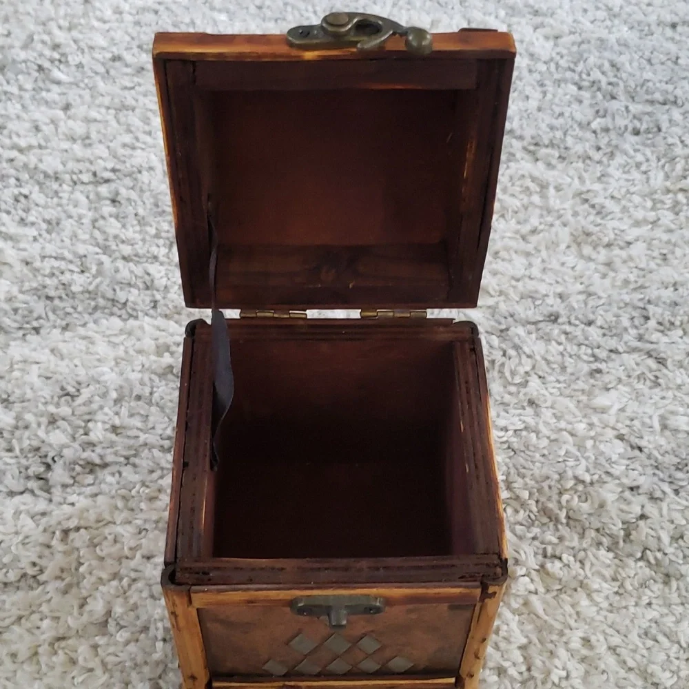 Rustic box - Picture 7 of 13